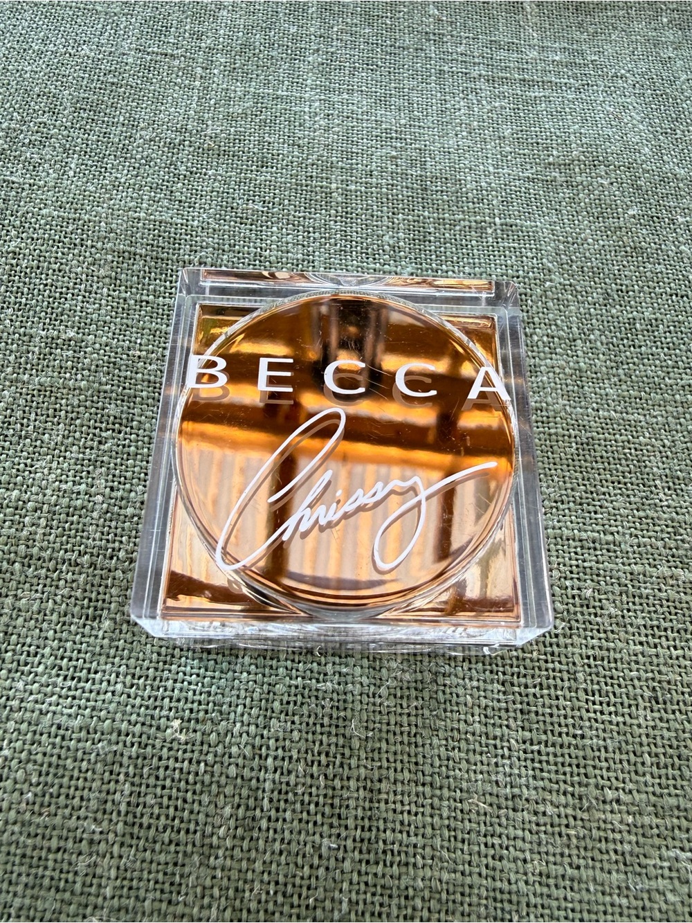 BECCA x Chrissy Loose Highlighter – Cinnamon Sugar